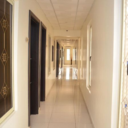 De Rigg Place - Alaka Estate, Surulere Lagos Exterior photo